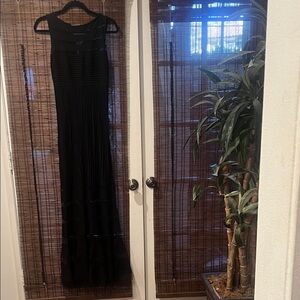 Tadashi Shoji Elegant Black Maxi Dress